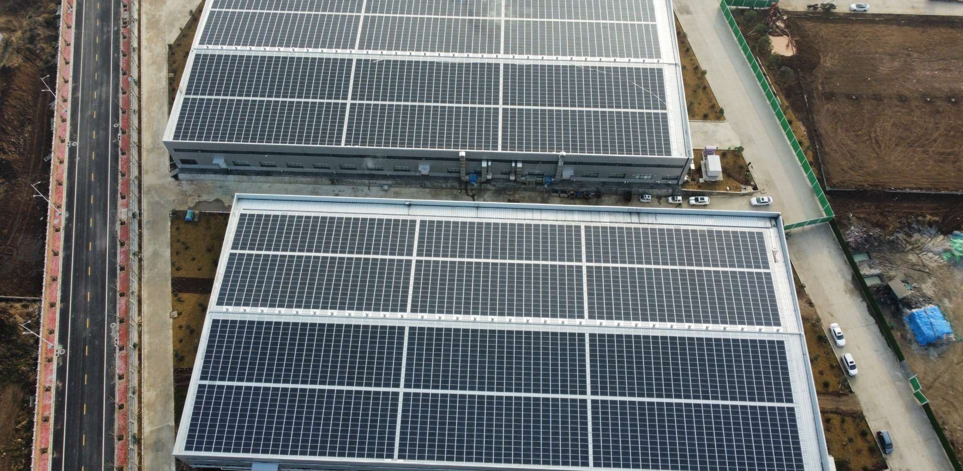 1920-2021年3月，河南唐河县 中部食品城BIPV光伏项目，装机量1.8MW，年发电200万度，满足45%用电需求.jpg